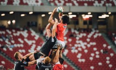 开云体育官方网站-蛰伏与锋芒，当黄蜂压哨绝杀雄鹿，欧文在西决生死战接管比赛