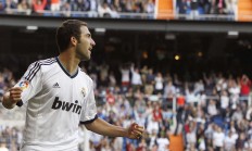 开云官网-格列兹曼点燃法兰西之光，阿根廷完胜波兰展露冠军相