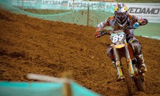 开云体育官网-萨卡灵光乍现破铁壁，三狮军团防守艺术锁死特兰加雄狮