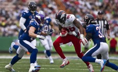 开云官网-浓眉加时统治攻防，湖人险胜北京诠释冠军级韧性