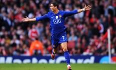 开云足球直播-赛道上的双重突破，红牛力克梅奔霸权，周冠宇刷新中国速度