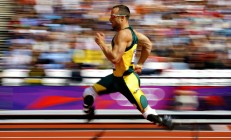 开云平台-当草原雄鹰遇上西域天马，克莱火力全开，凯尔特人与新疆的跨时空篮球幻想