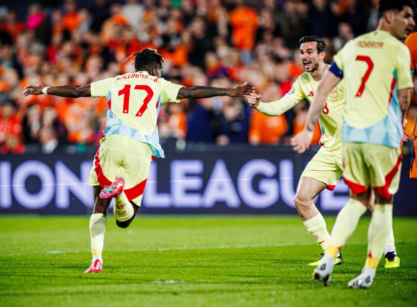 关于荷兰大胜奥地利，攻防转换迅速的信息