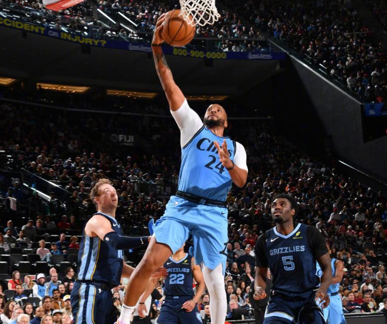 关于快船大胜开拓者，豪取五连胜的信息