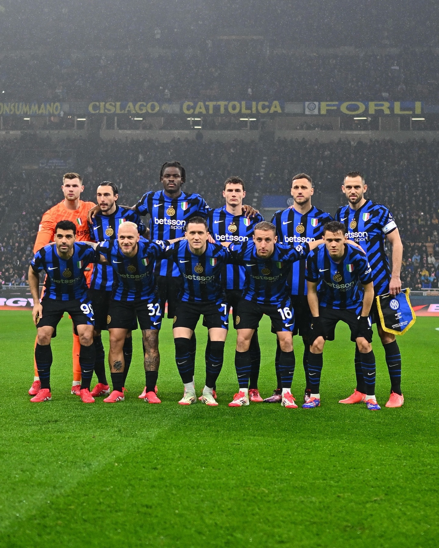 利物浦客场对阵巴塞罗那：谁能夺取胜利？的简单介绍