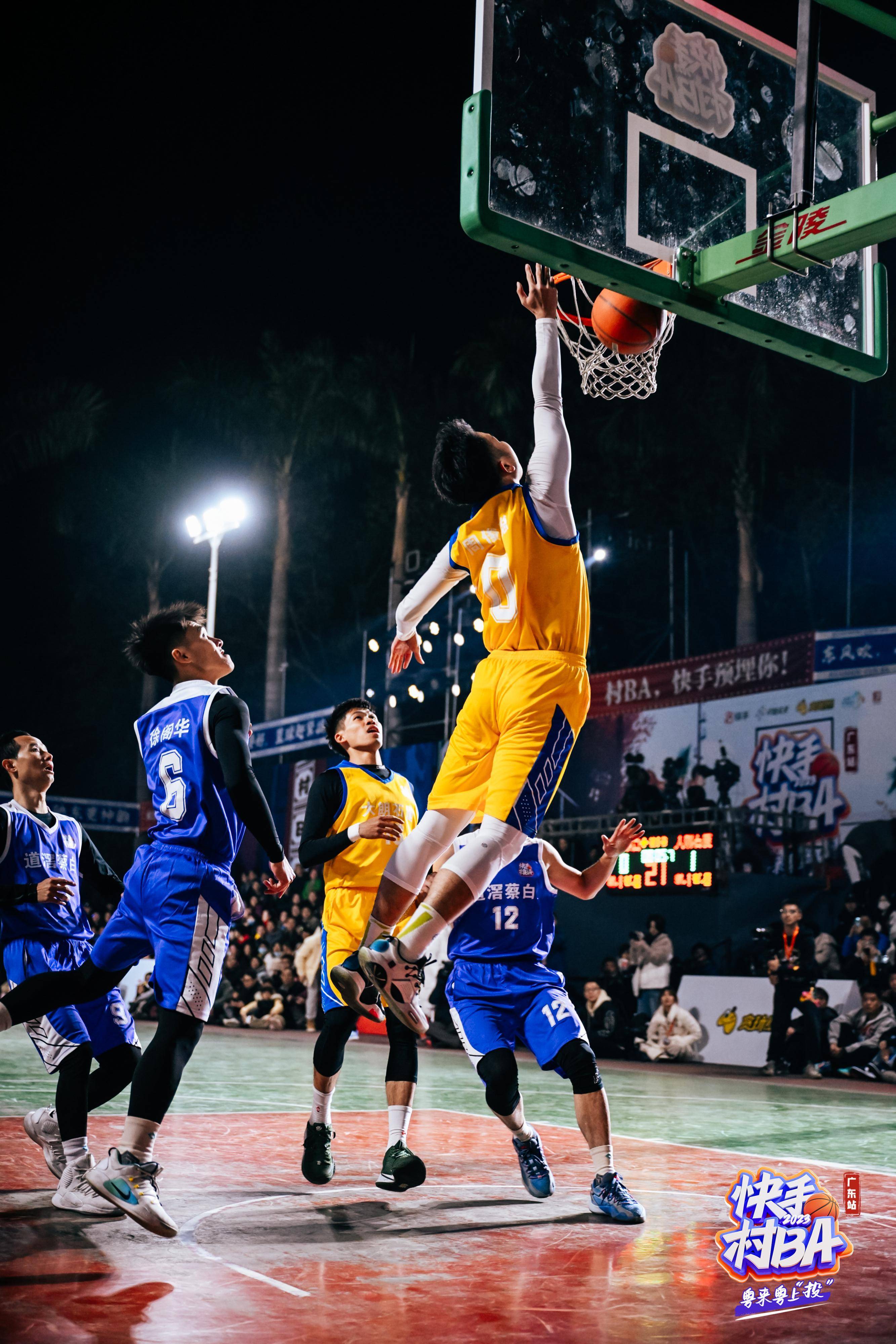 本土篮球联赛赛事精彩激烈，球员竞技水平颇高的简单介绍
