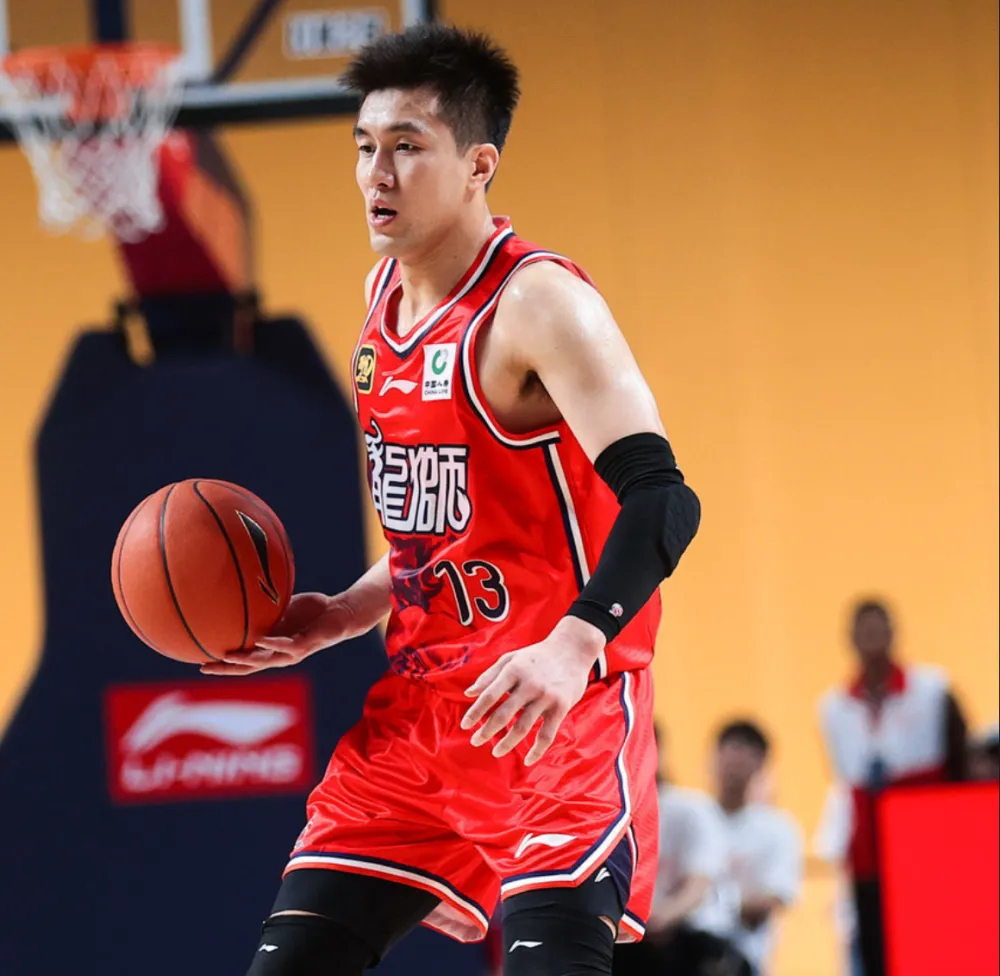 吉林队险胜江苏队,郭艾伦刷新纪录的简单介绍 吉林队险胜江苏队,郭艾伦刷新纪录的简单介绍