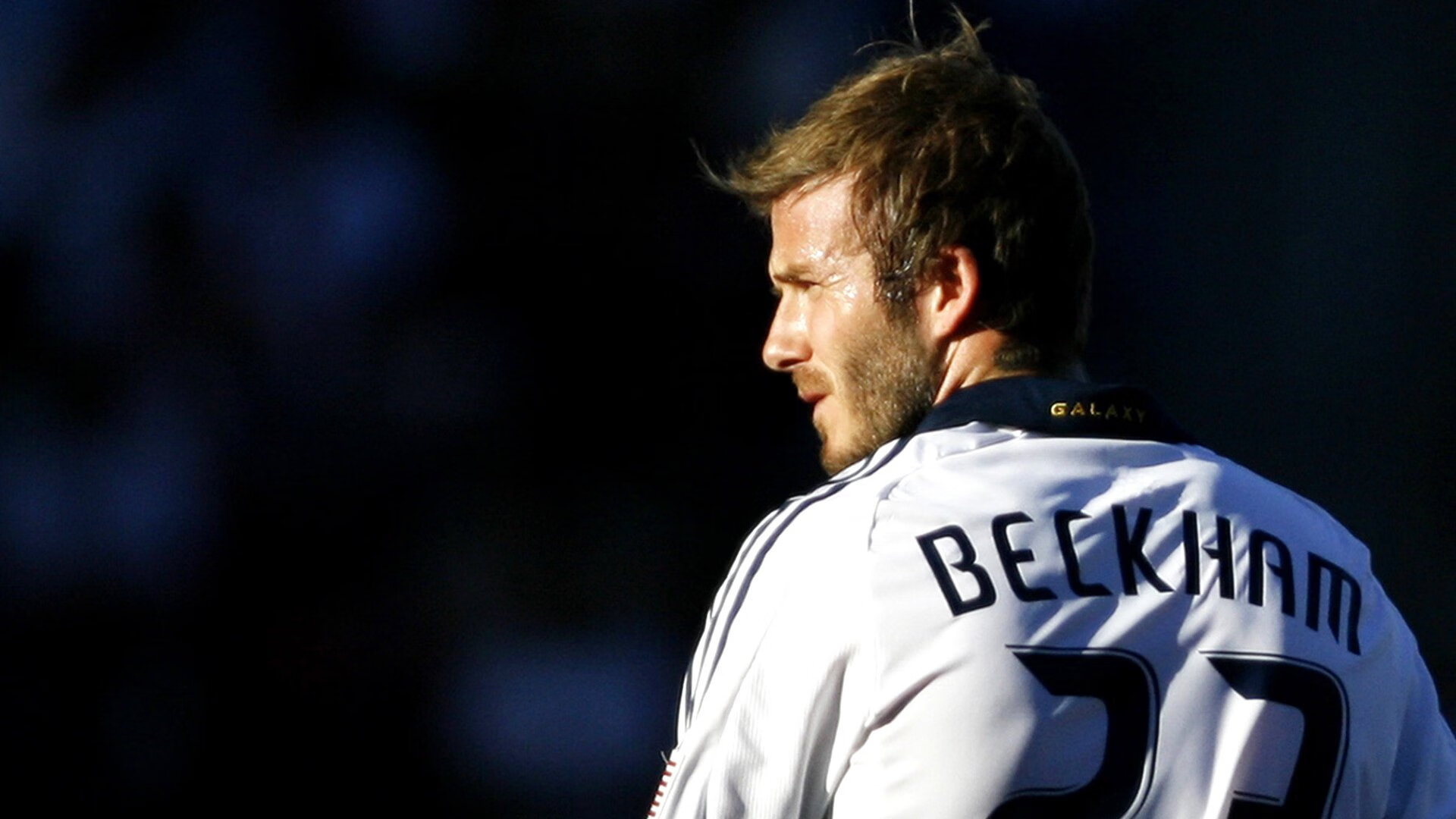 霍勒迪压制级发挥撕裂防线,尼克斯攻防一体正面击溃快船