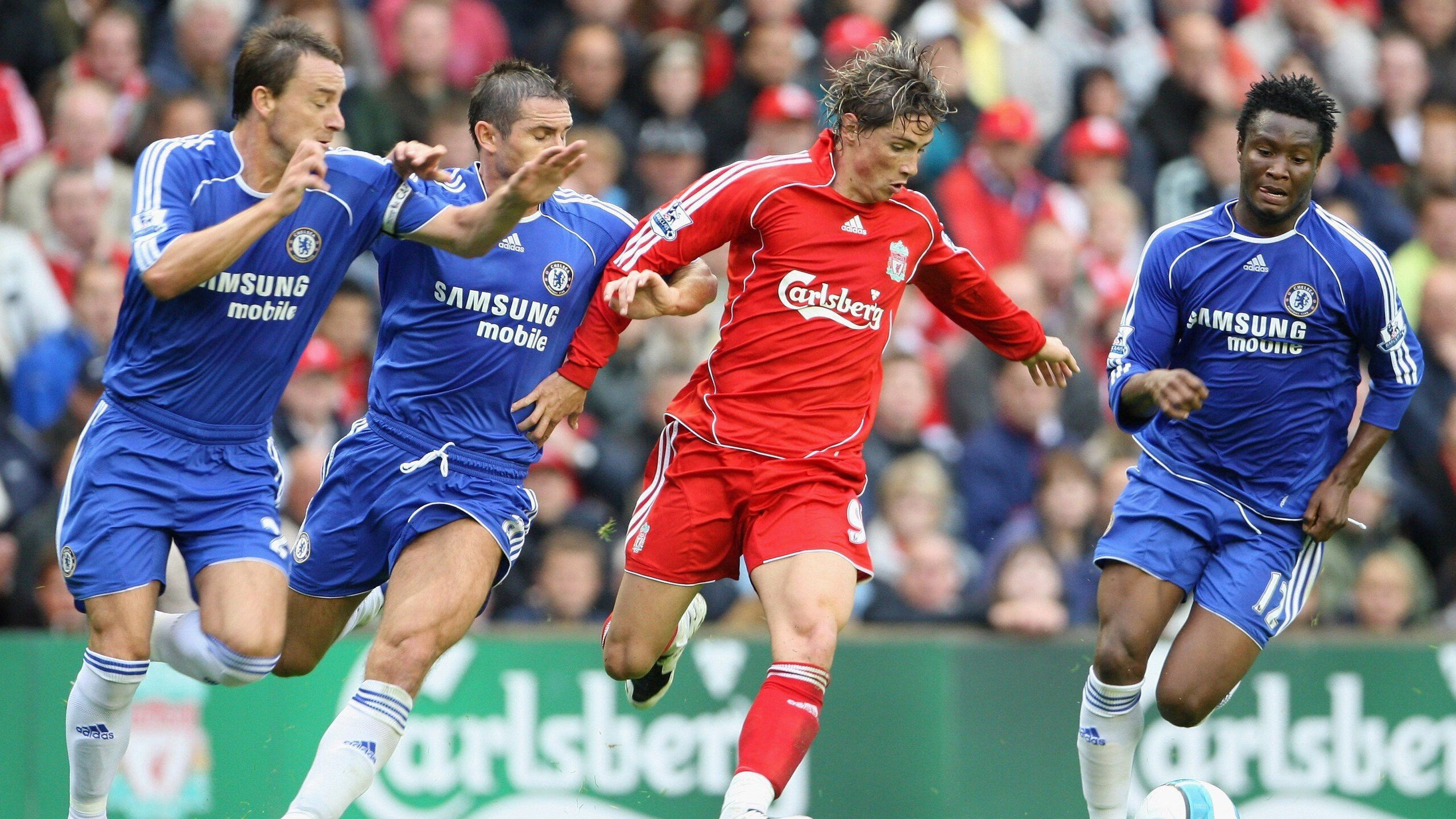 法拉利鏖战哈斯车队，塞恩斯状态火热，赛道上的唯一对决